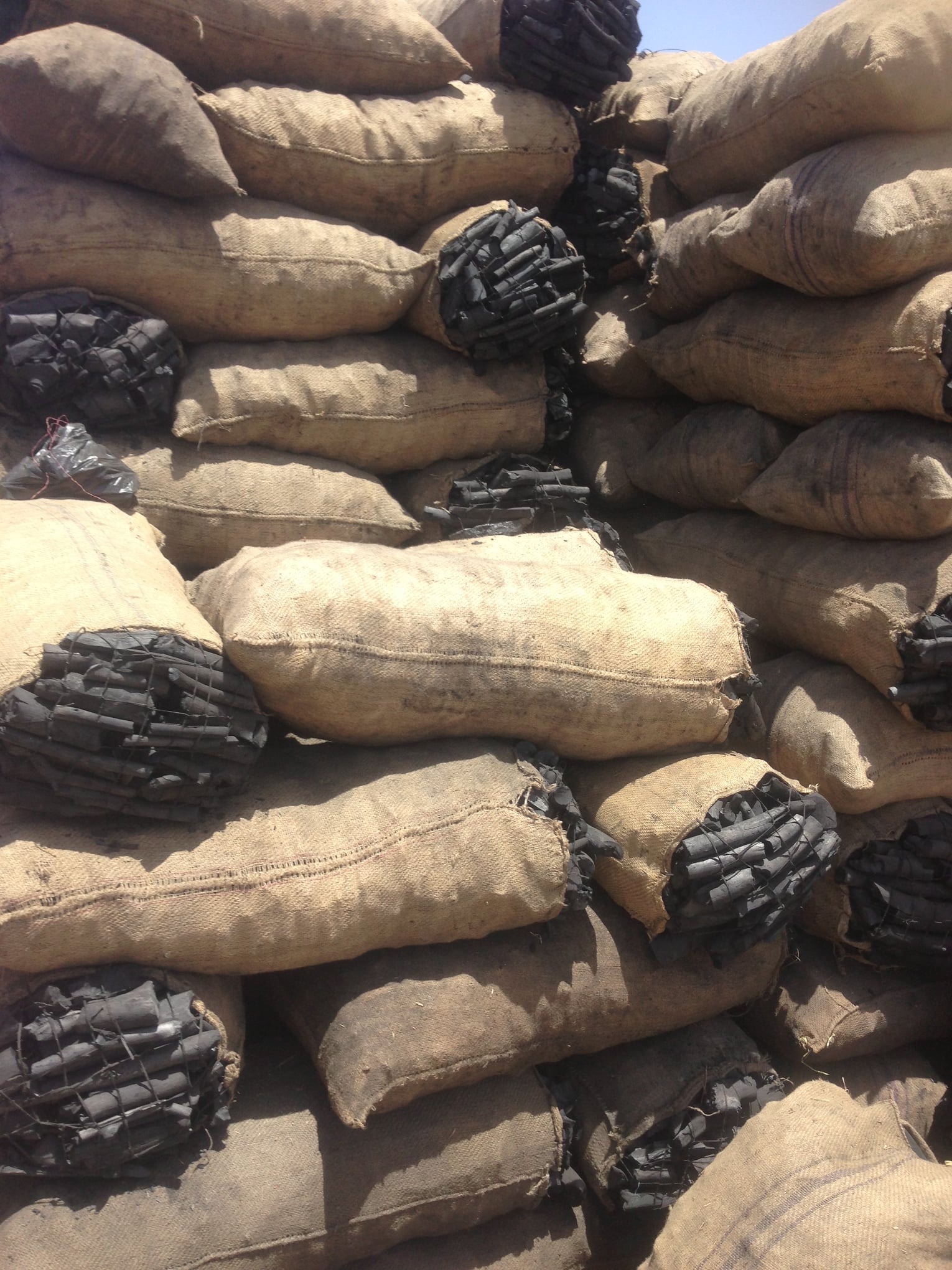 شركات الفحم الصومالي من افضل الشركات والمصانع لانتاج الفحم الصومالي شركة فحم الوادي يتميز الفحم الصومالي بالجودة والسعر التنافسي للفحم