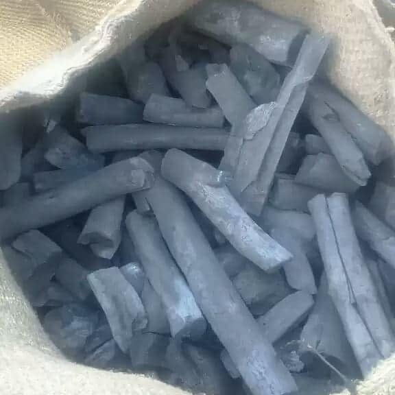 ما هي مواصفات فحم الكودا الصومالي؟ يمتاز فحم الكودا الصومالي من انتاج شركة فحم الوادي بالجودة والسعر التنافسي اطلبة الأن