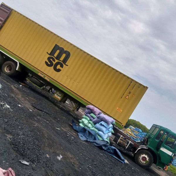 فحم ناميبي انتاج شركة فحم الوادي للفحم الطبيعي والصناعي أجود نوعيات الفحم الناميبي الخاص بالمشاوي والأراجيل اسعار جمله الجملة تنافسية جدا