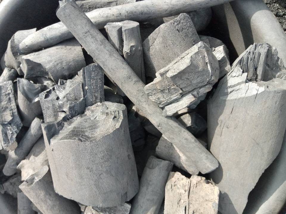 فحم اندونيسي من شركة فحم الوادي للفحم الاندونيسي اجود نوعية فحم على الاطلاق المفضل لدي جميع الاسواق تقدم شركة فحم الوادي اسعار تنافسية