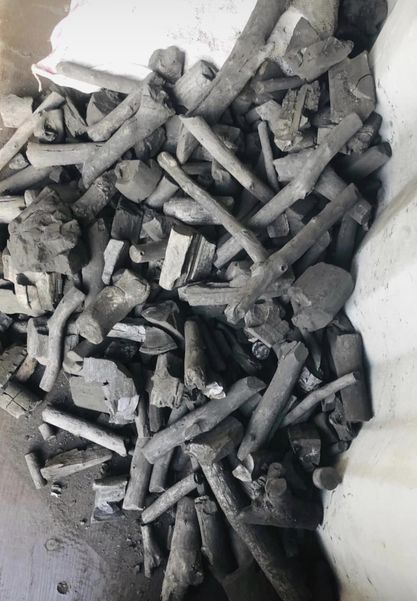 فحم شيشة جنوب افريقي تقدمة شركة فحم الوادي المتخصصه في الفحم الجنوب افريقي وجميع انواع الفحم والحطب توفر الفحم باسعار تنافسية للجميع