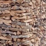 حطب سنط أحمر من شركة الوادي للفحم والحطب الأفريقي أجود انواع الحطب الافريقي للسوق السعودي والسوق الخليجي جودة حطب عاليه وسعر منافس