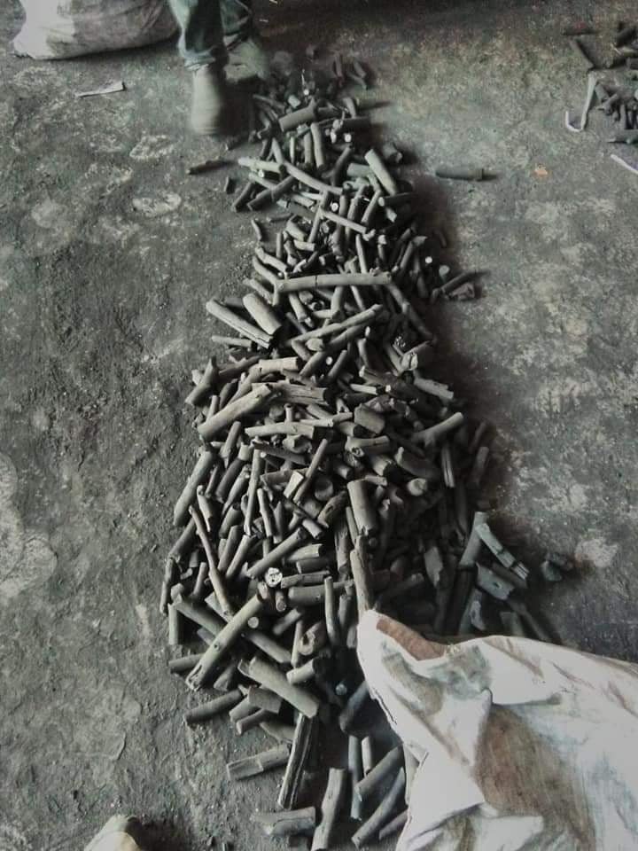 فحم أصابع طلح، فحم شيشة سوداني، فحم طلح أصابع، أفضل فحم للشيشة، فحم طبيعي بدون رائحة، فحم طلح نخب أول، استيراد فحم شيشة، شركة الوادي للفحم